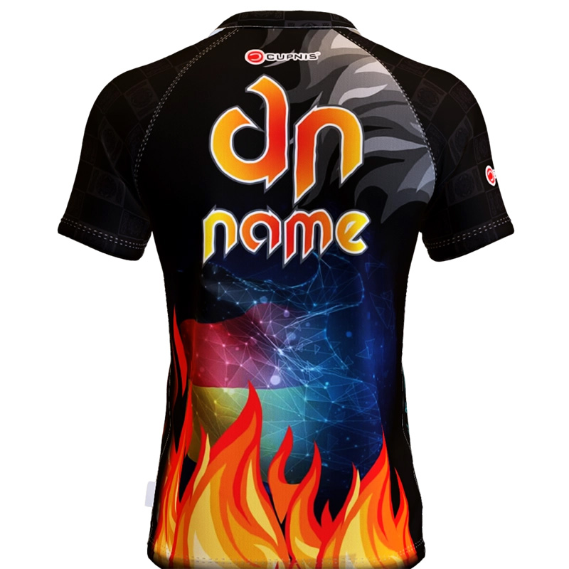 Darts Board on Fire - Standardkragen