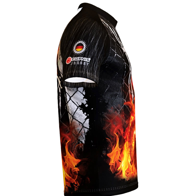 Bear Fire Dartshirt Personalisiert | Standardkragen